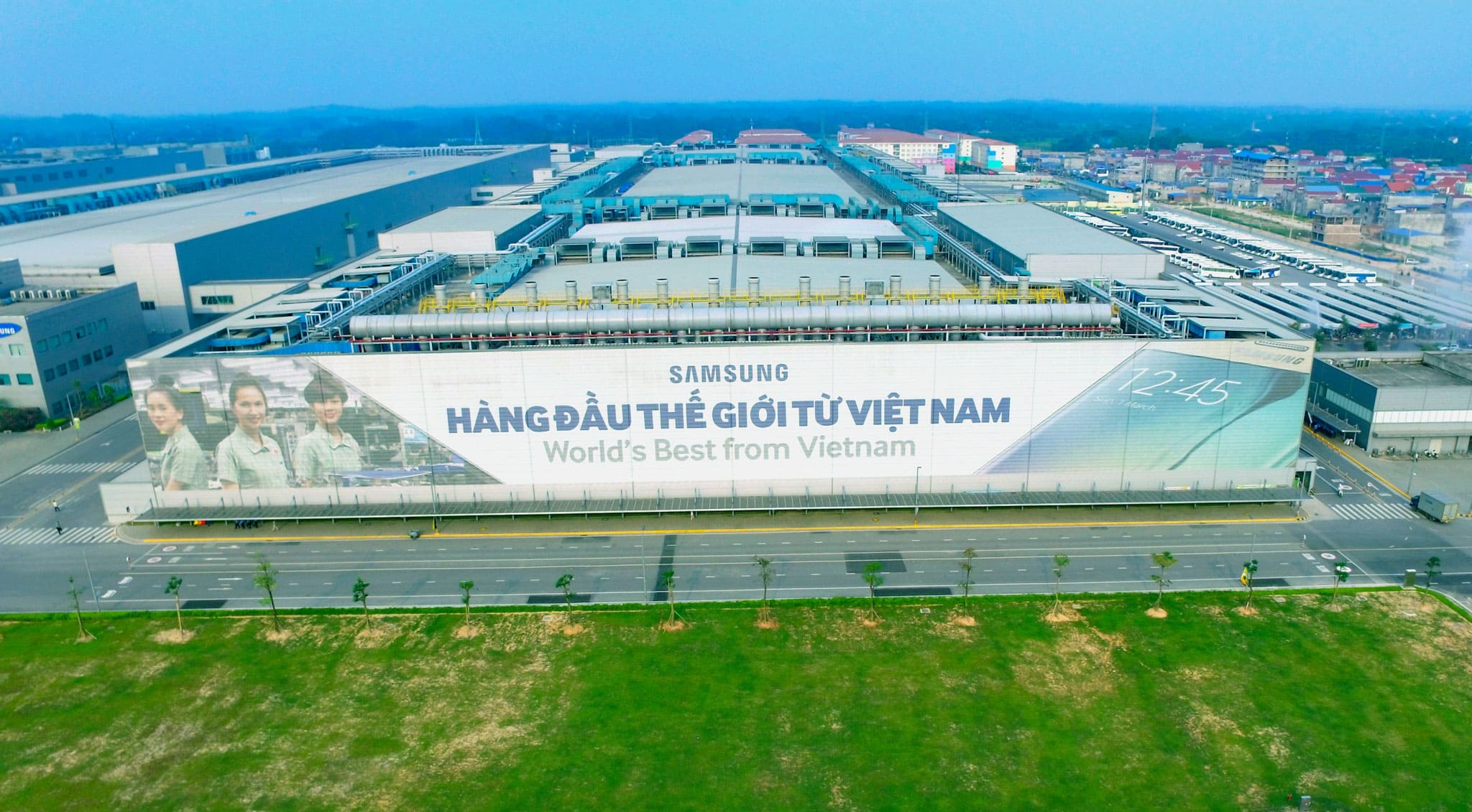 Smartphone Assembly Plant in Vietnam